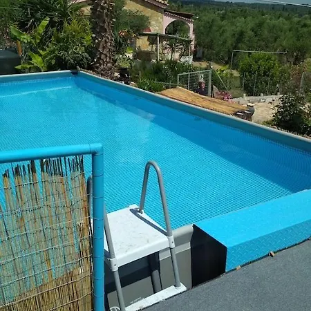 Holiday home πέτρινο σπίτι με πισίνα