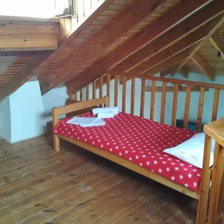 Holiday home πέτρινο σπίτι με πισίνα